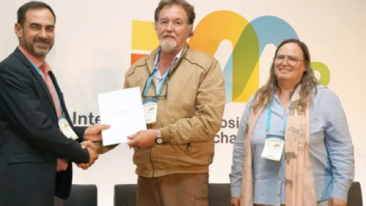 Uloyiso lweqela kwi-ISMAR12